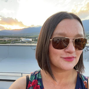 Meet your Posher, Beth